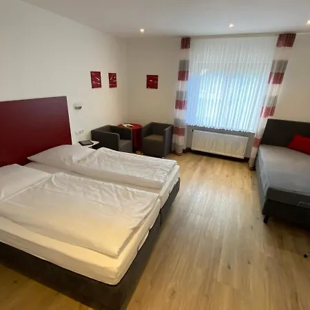 Rebstock מלון 2*