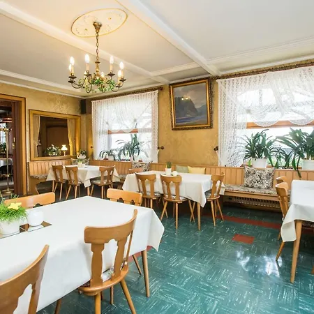 מלון Rebstock 2*